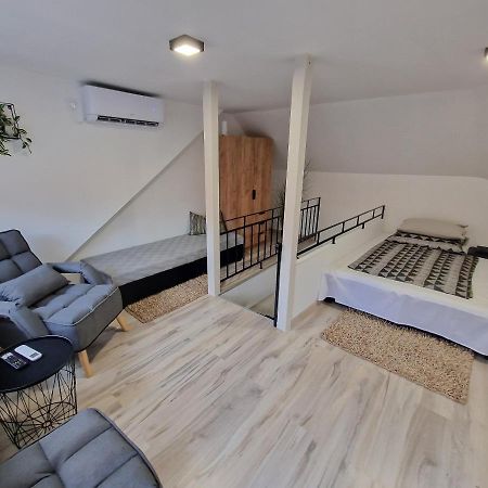 Schmidt Apartman Miskolc Belvarosaban Zewnętrze zdjęcie