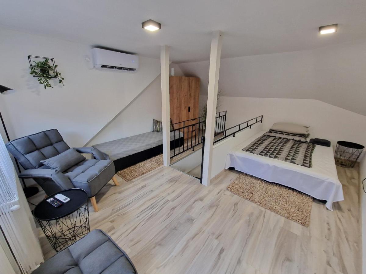 Schmidt Apartman Miskolc Belvarosaban Zewnętrze zdjęcie